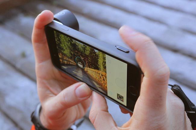 Fotograficzne akcesoria do smartfonów, które rozwiązują największy problem mobilnego fotografowania 3