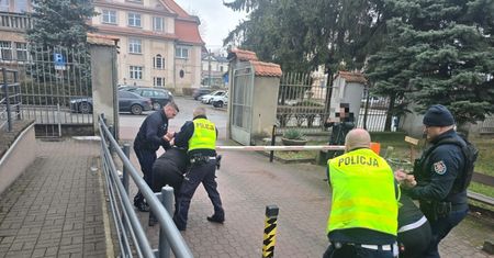 Dramat w biały dzień na Dolnym Śląsku: Trzej Bułgarzy próbowali porwać 23-latkę. Złapani w pościgu tuż przed granicą