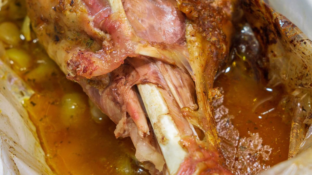 Leczenie dny moczanowej jest oparta na diecie ograniczającej produkcję kwasu moczowego