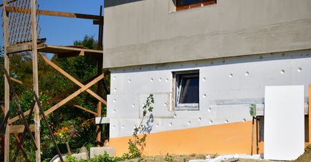 Czym różni się XPS od PUR? Sprawdź swoją wiedzę o termoizolacji w trudnej krzyżówce