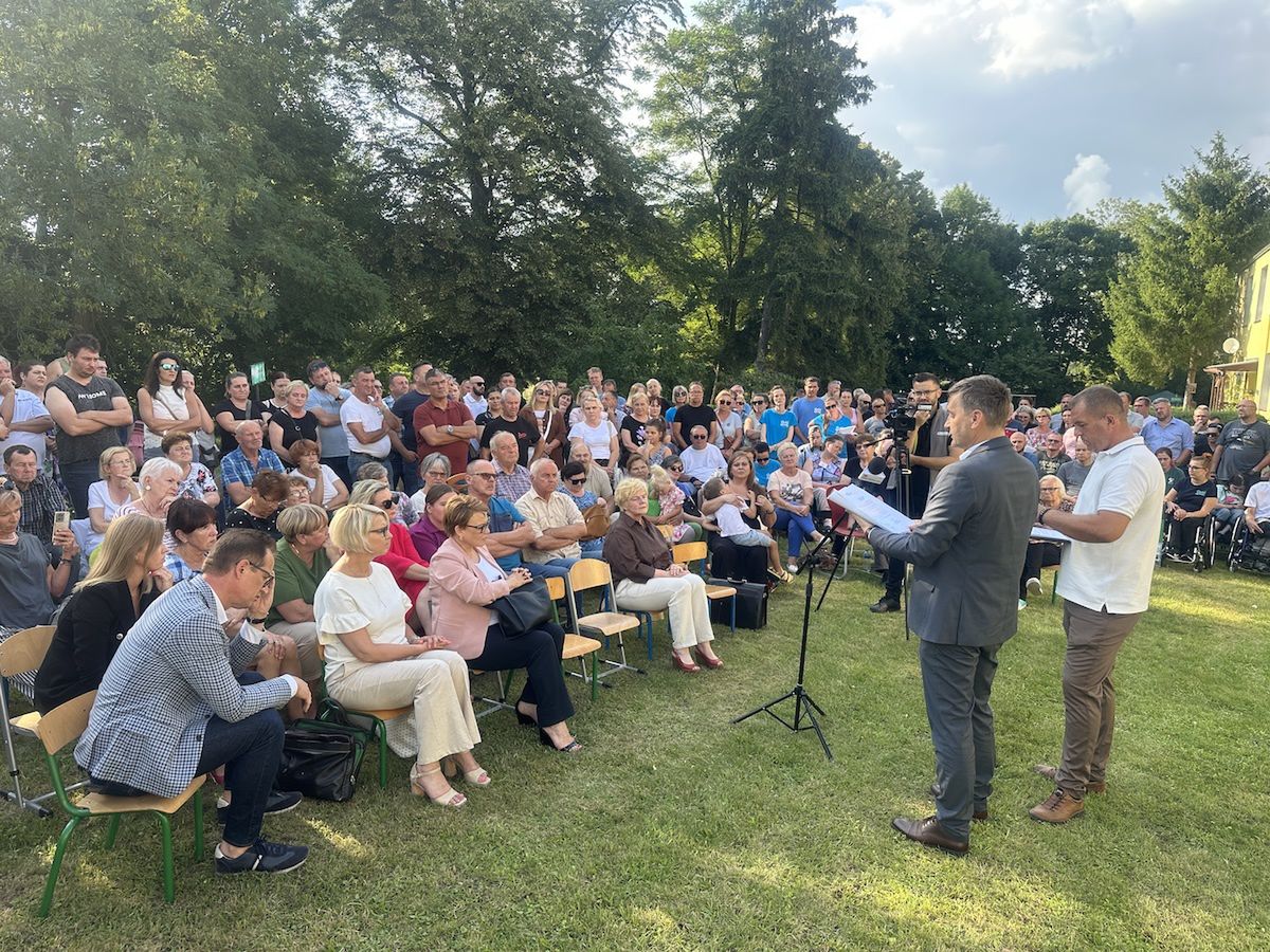Gmina Ślesin: Park i budynek fundacji? Mieszkańcy mówią "nie”