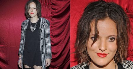 Tola WRÓCIŁA... Zmiana z "emo-dziecka" na "hipsterkę"? (FOTO)
