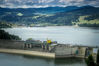 Rząd PiS chce sprzedać ważną zaporę. Radni biją na alarm
