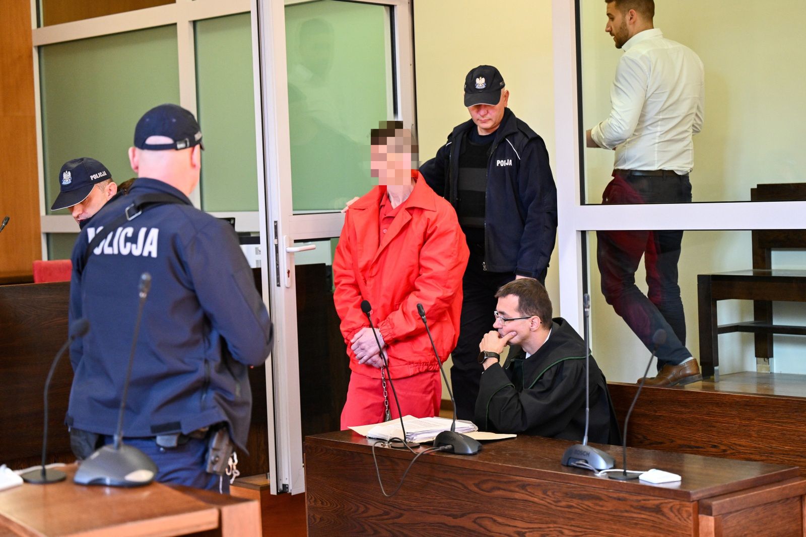 Serhii S.
Wroc�aw, 16.10.2024. Oskar�ony, obywatel Ukrainy Serhii S. (C) na sali S�du Okr�gowego we Wroc�awiu, 16 bm. Serhii S. jest oskar�ony o wsp�prac� z rosyjskim wywiadem i przygotowania do podpalenia wroc�awskiej fabryki farb. (jm) PAP/Maciej Kulczy�ski
 *** UWAGA!!! ZAKAZ PUBLIKACJI WIZERUNKU I DANYCH OSOBOWYCH OSKAR�ONEGO! ***
Maciej Kulczy�ski
obcy, proces, S�d Okr�gowy, Serhiej, szpiegostwa, szpiegostwo, wywiad