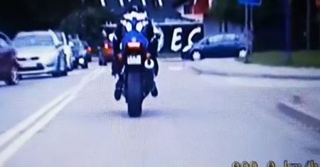 20 wykroczeń na motocyklu. Policja publikuje nagranie