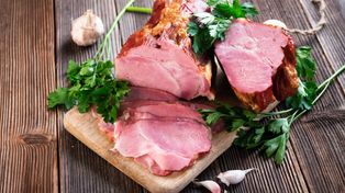 Ten boczek bije sklepowe wędliny na głowę. Zrobisz go w domu