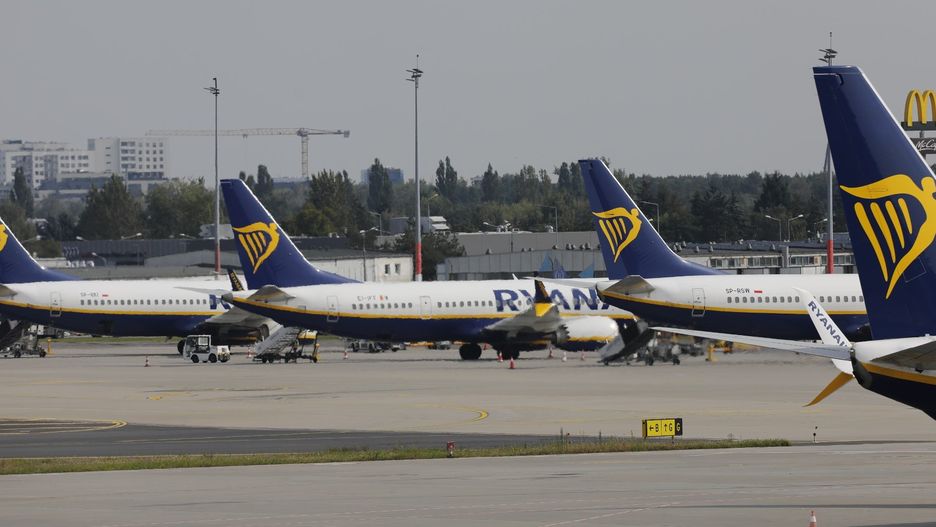 Lotnisko Ławica w Poznaniu od kulis