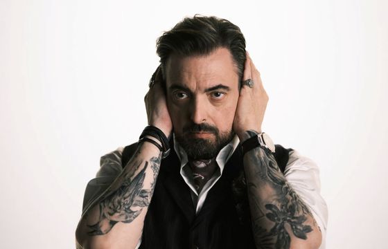 Ilu widzów miało late show Sekielskiego?  Po zmianie pasma widownia zmalała