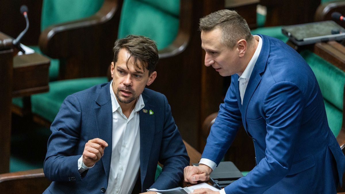 Cd. 1. posiedzenia Sejmu X kadencji
21.11.2023 Warszawa Sejm Cd. 1. posiedzenia Sejmu X kadencji Fot. Andrzej Iwanczuk/REPORTER
N/z: Michal Kolodziejczak, Krzysztof Brejza
Andrzej Iwanczuk/REPORTER