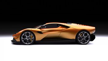 Nie Lamborghini, nie Pagani i nie Ferrari. Oto nowe superauto z wolnossącym V12 i manualem