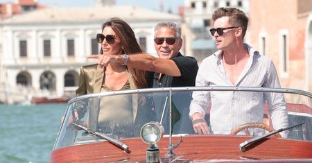 George Clooney z piękną Omegą na ręce. Zegarek zachwycił podczas festiwalu w Wenecji