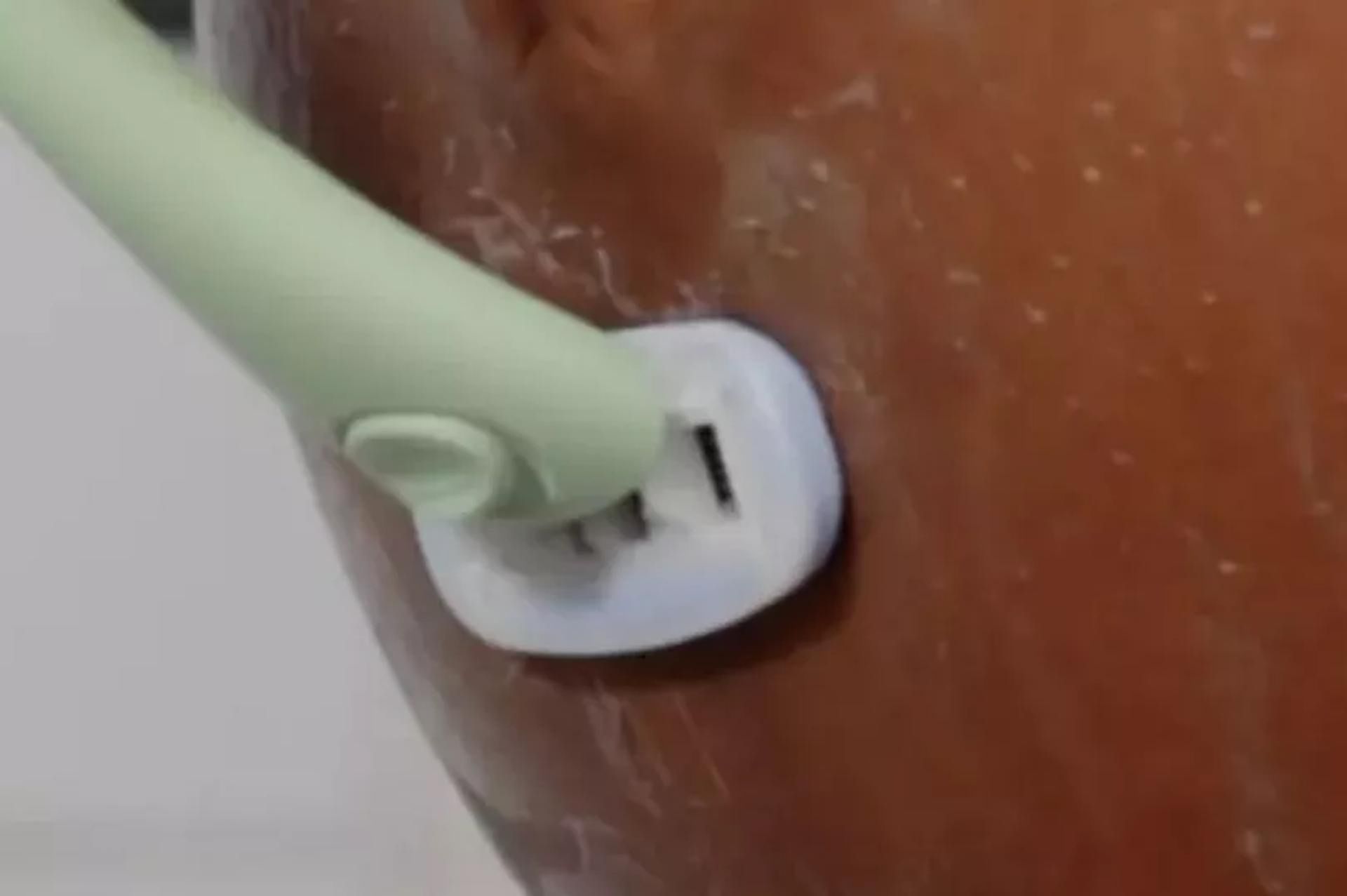 Kontrowersyjna reklama maszynek