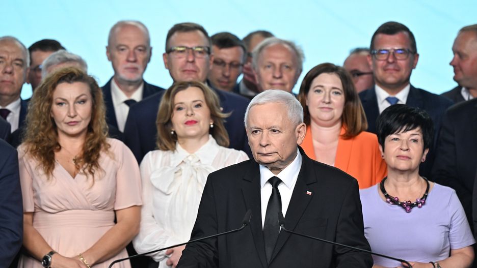 Jaros�aw Kaczy�ski
Radek Pietruszka
komentarz, konferencja, pis, pkw, polityk polityka, sprawozdanie finansowe