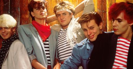 Gitarzysta Duran Duran umiera na raka. Wokalista odczytał na scenie jego list