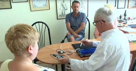 Nie mogła przestać jeść. Winny był uraz głowy