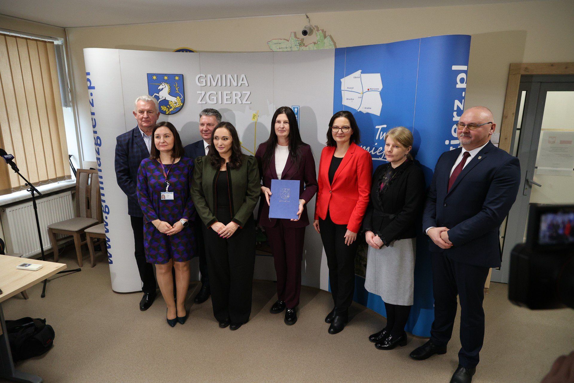 Konferencja prasowa zwieńczona została podpisaniem umowy