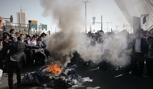 Działo się w nocy. Chaos w Jerozolimie, ogromny protest na ulicach