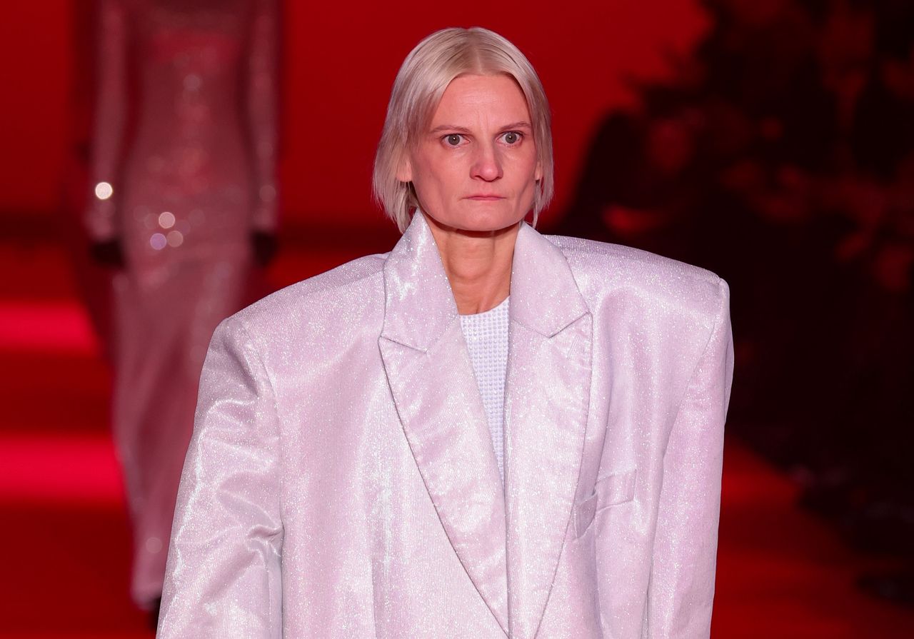 45-letnia Polka wzięła udział w prestiżowym pokazie mody podczas Paris Fashion Week