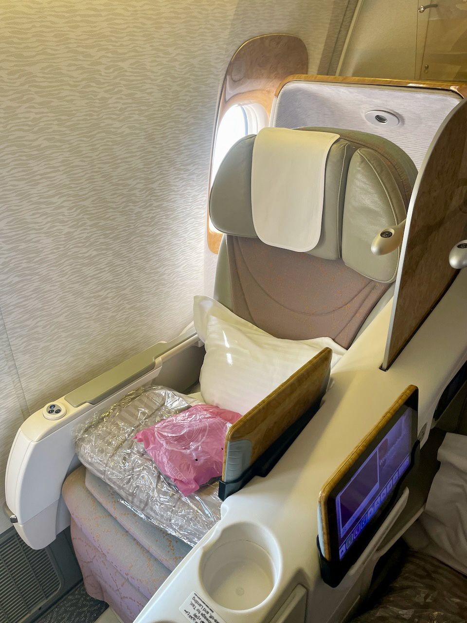 Fotel 11K na pokładzie Boeinga 777-300ER linii Emirates