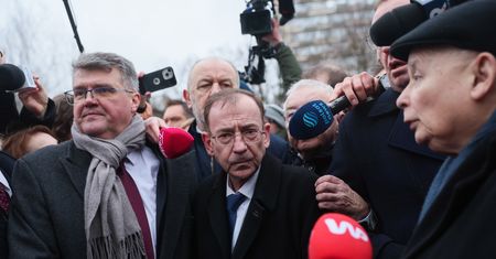 Joński o sytuacji pod Sejmem. Szybka odpowiedź Wąsika