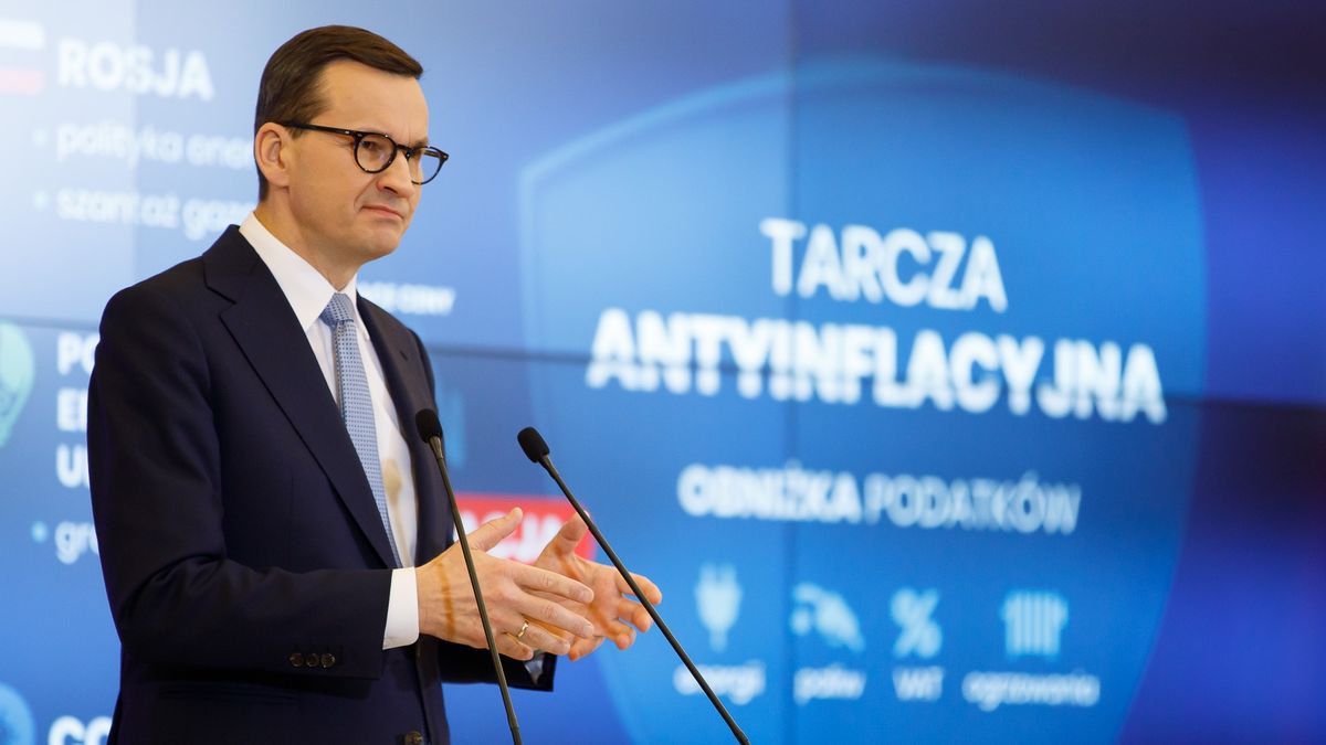 Premier Mateusz Morawiecki, jako p.o. ministra finansów, stoi przed wyzwaniem dotyczącym pozyskania finansowania tegorocnzych wydatków państwa