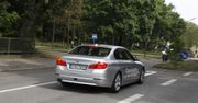 Asystent lewoskrętu - nowy system bezpieczeństwa BMW