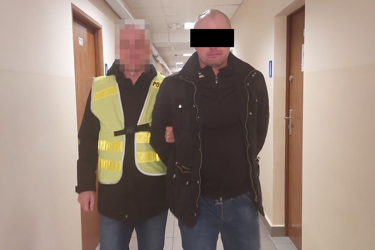 Aresztowanie za kradzież pieniędzy