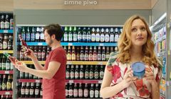 Podpowiedź od organizmu i dziewczyna jak piwo w reklamach Żabki (wideo)