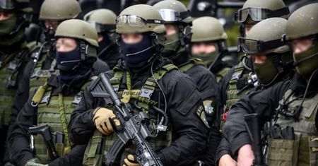 Konsekwencje skandalu w policji. Oficer elitarnej jednostki zawieszony