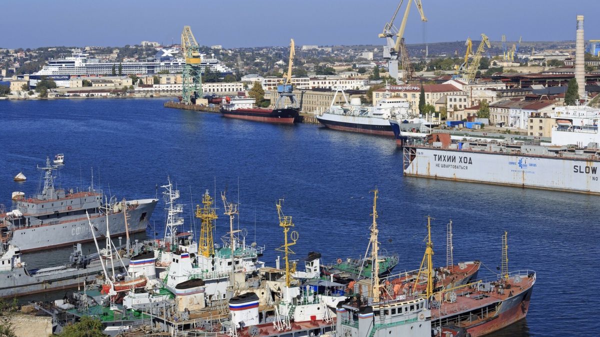 Robert Harding June 2014 Update PremiumBlack Sea Fleet in South Harbour, Sevastopol, Crimea, Ukraine, Europe