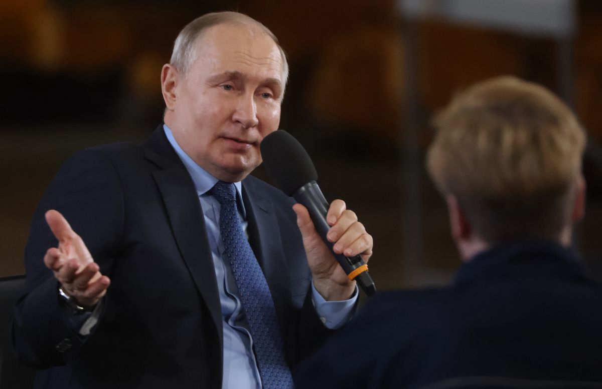Władimir Putin chce rozdawać paszporty obcokrajowcom, którzy walczą z Ukrainą