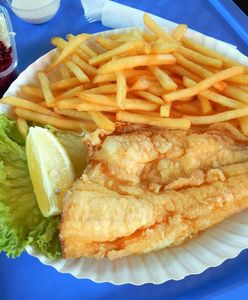 Ile za smażoną rybkę nad morzem? Kosztuje więcej, niż jesteśmy gotowi zapłacić