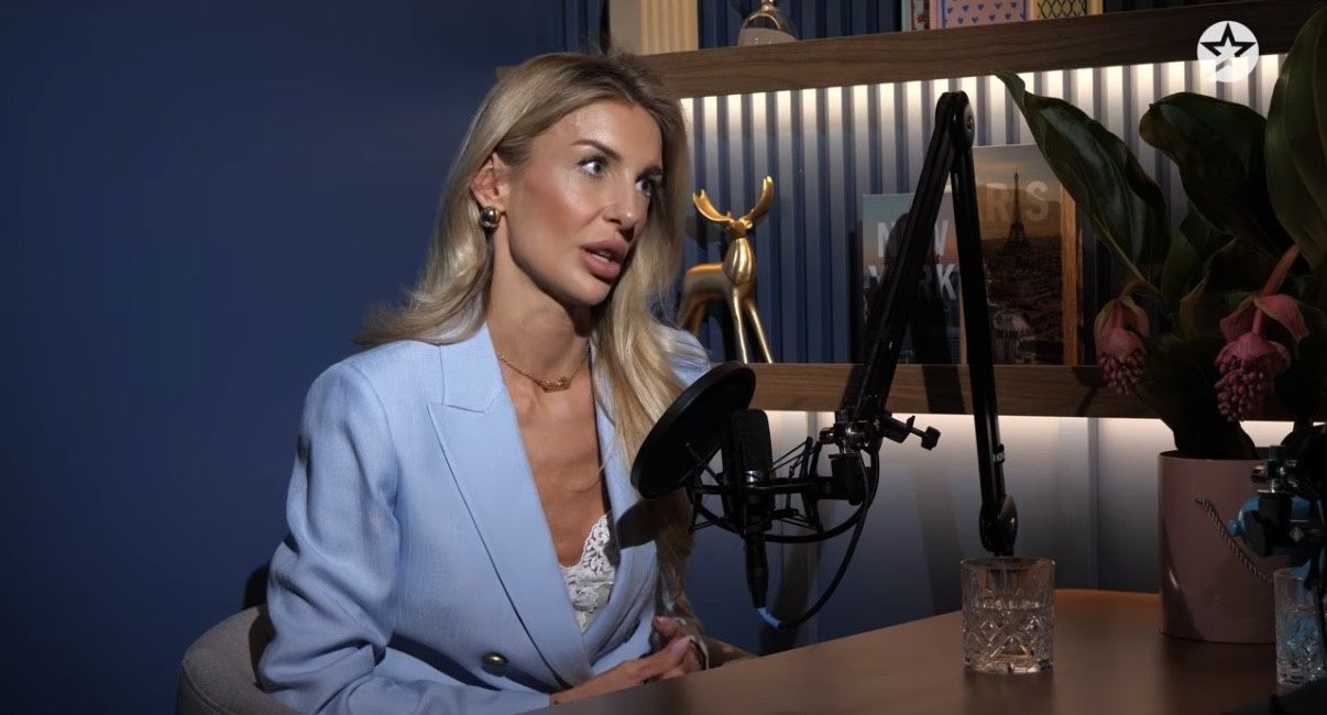 Anna Kolasińska-Szemraj podczas rozmowy 
