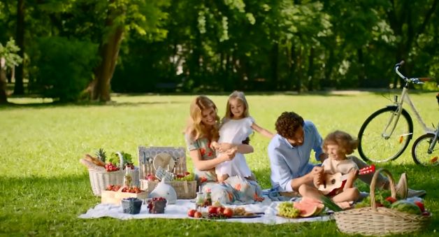 Mini Almette promowane hasłem "Naturalnie, kiedy chcesz!"