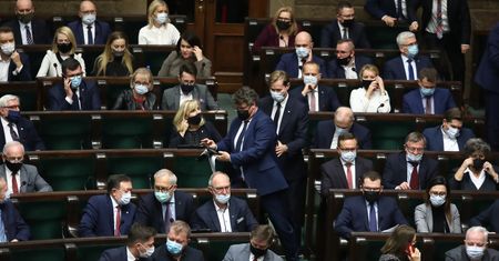 Alkohol i papierosy podrożeją. Jest decyzja Sejmu