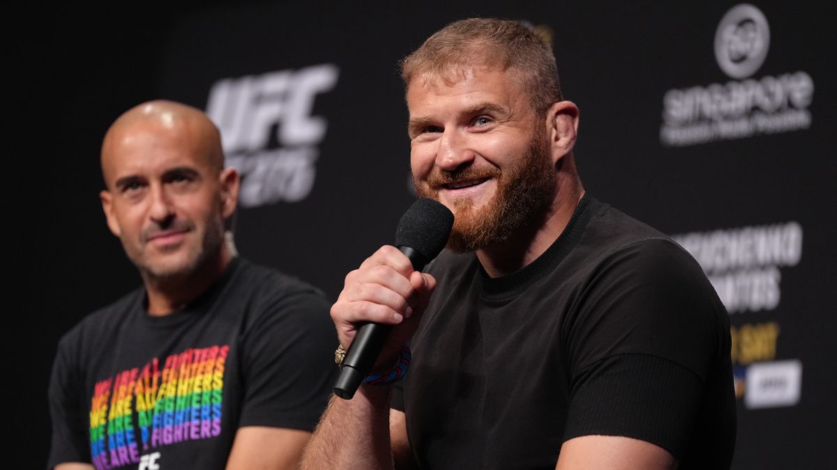 SINGAPORE, SINGAPORE - JUNE 10: Jan Blachowicz interacts with fans during a Q&A session after the UFC 275 weigh-in at Singapore Indoor Stadium on June 10, 2022 in Singapore. (Photo by Jeff Bottari/Zuffa LLC)