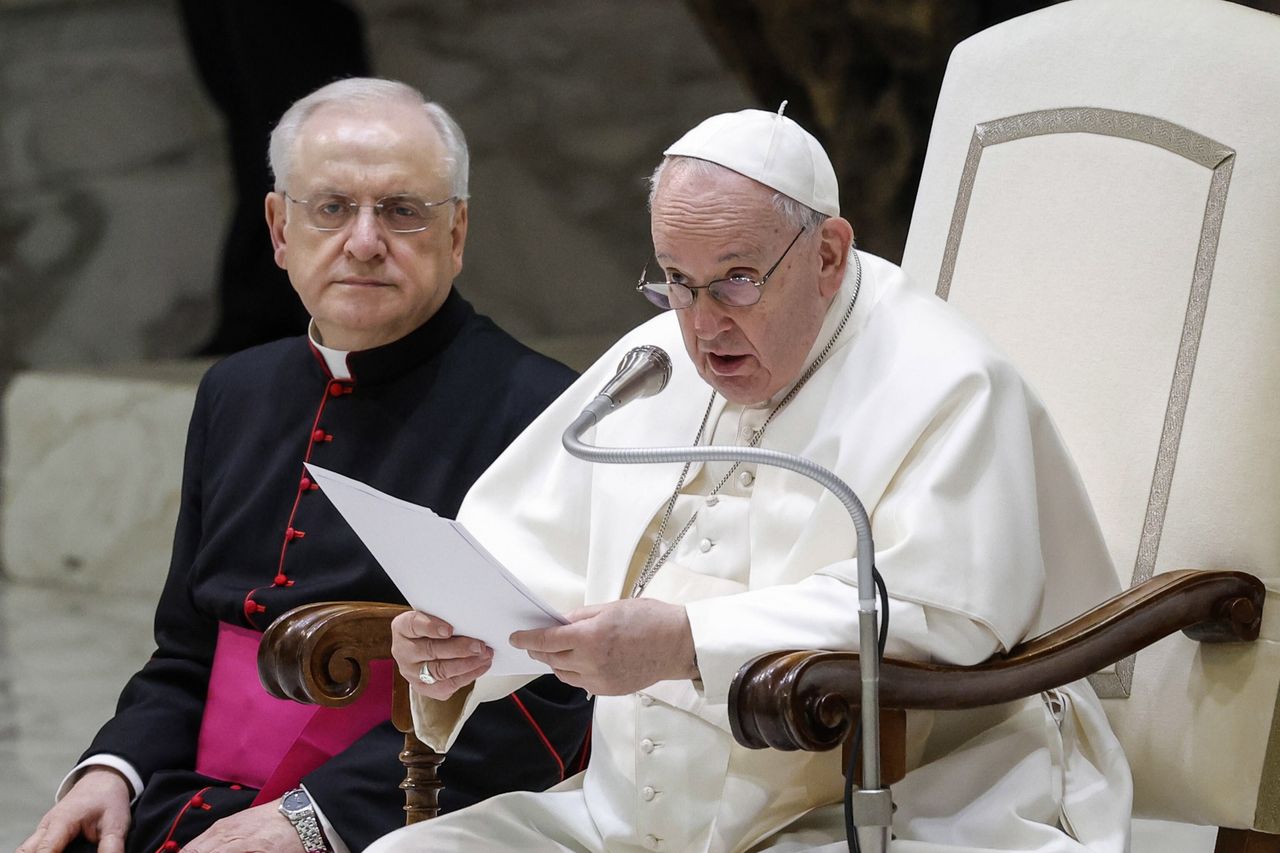Okradli Watykan. Papież ujawnia