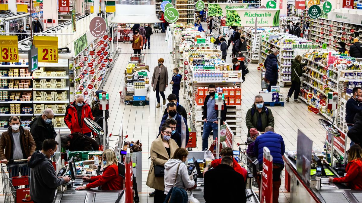 General view of the Auchan supermarket at the shopping mall in Krakow, Poland on November 20, 2021. (Photo by Jakub Porzycki/NurPhoto via Getty Images)