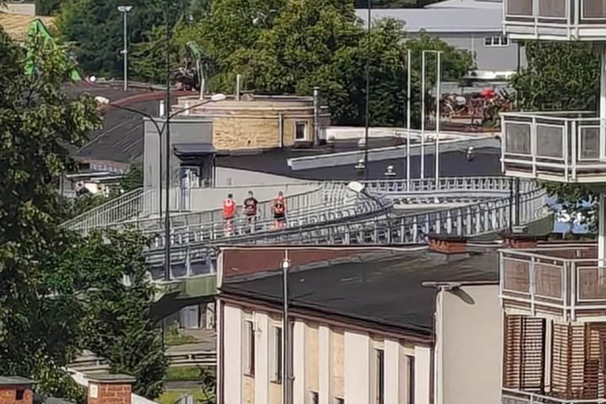 Akcja poszukiwawcza mężczyzny na wiadukcie nad al. Witosa