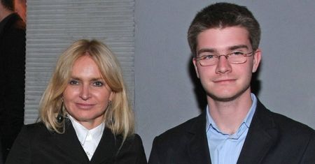 Tak dziś wygląda syn Moniki Olejnik. Jerzy Wasowski ma już 38 lat. Podobny do mamy? (ZDJĘCIA)