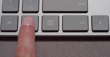 Klawiatura z czytnikiem linii papilarnych od Microsoftu