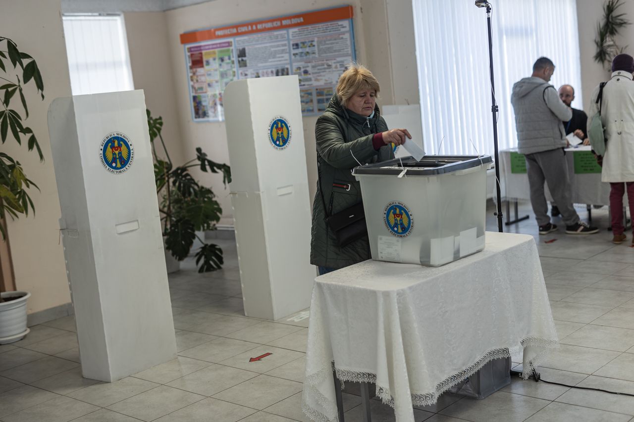 Rising tensions: Moldova election marred by Russian interference