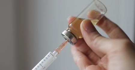 Inclisiran na podwyższony cholesterol. Innowacyjny lek zatwierdzony w Wielkiej Brytanii