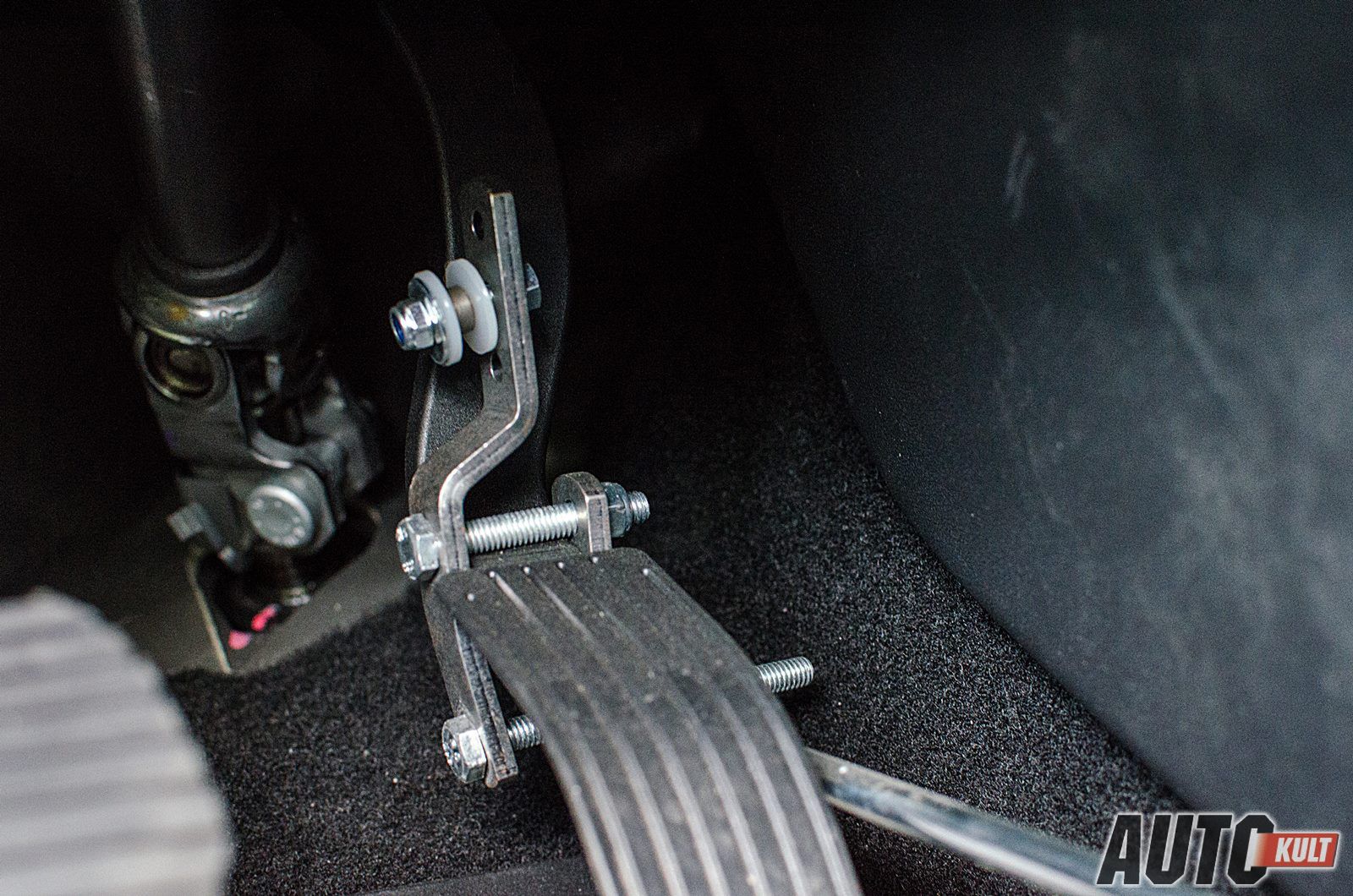 Peugeot 208 1,2 PureTech Active "Bez barier" - test [galeria] 29