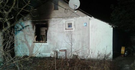 Pożar domu w powiecie łęczyńskim. Strażacy znaleźli zwłoki mężczyzny