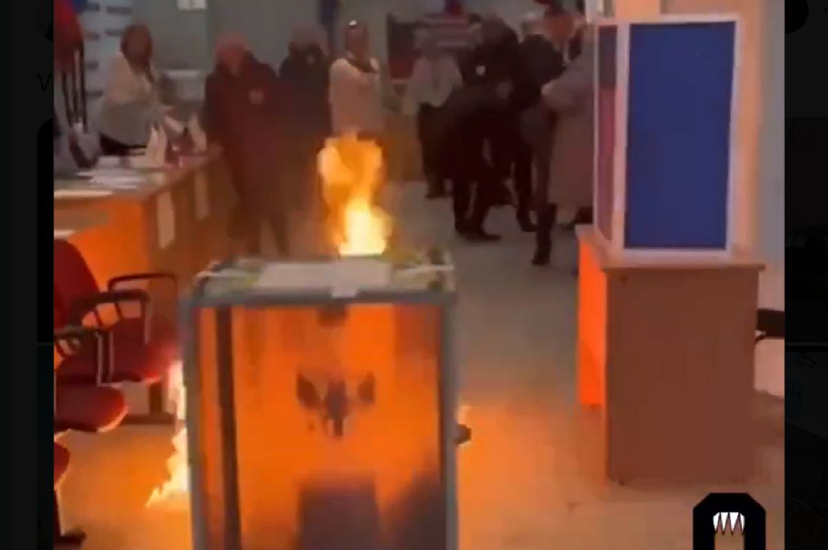 Elections in Russia. Ballot boxes are being destroyed and set on fire.