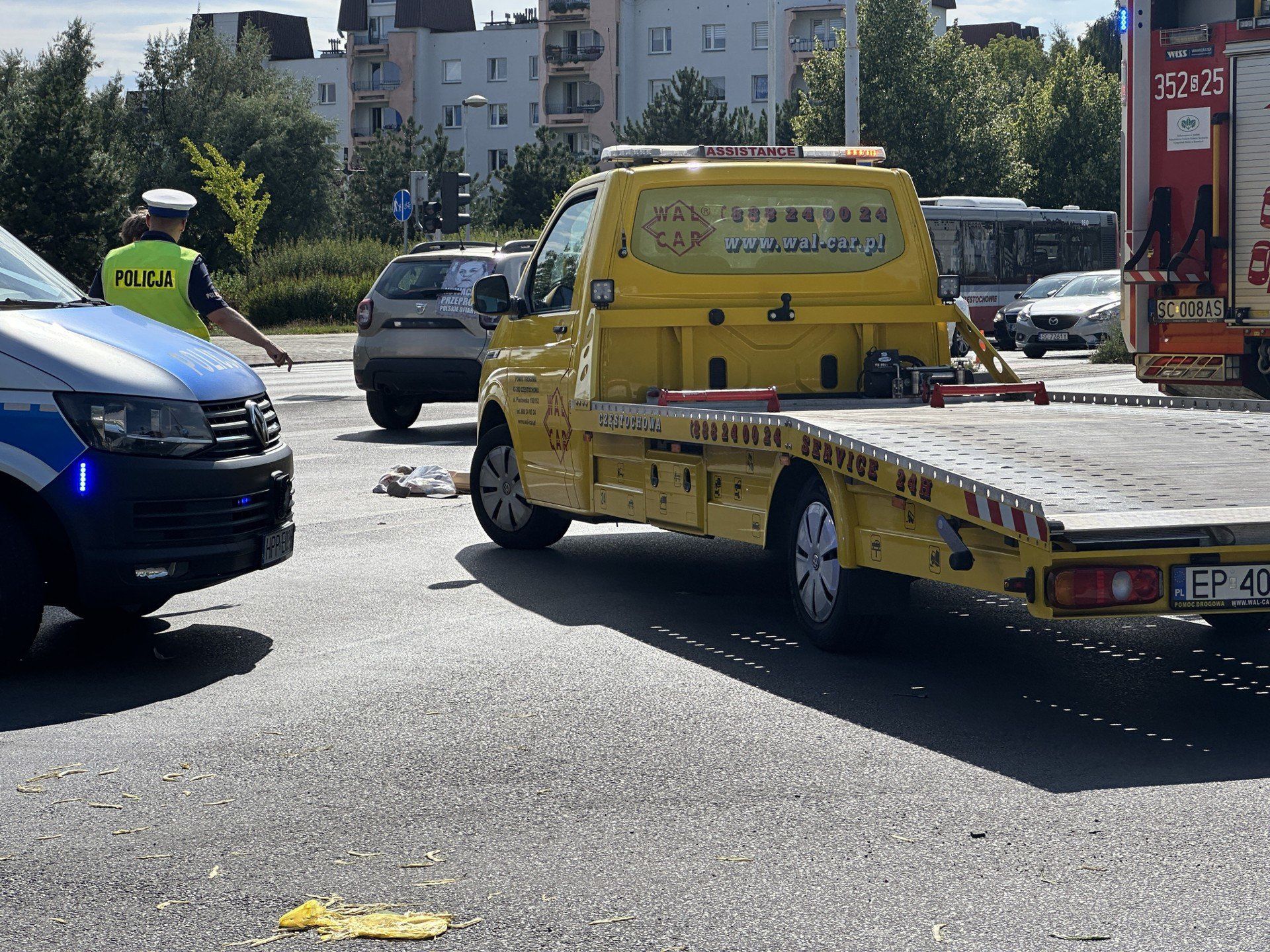 Poważny wypadek w Częstochowie. Kobieta potrącona na pasach, jest nieprzytomna