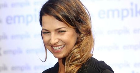 Anna Lewandowska chwali się wspólnym zdjęciem Klary i Laury. Ubrała córki w TAKIE SAME STYLIZACJE (FOTO)