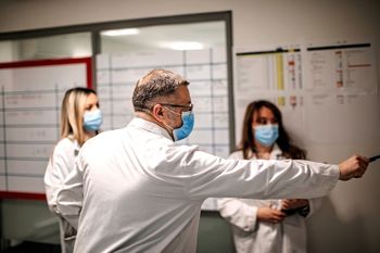 Nastolatkę bolał brzuch. Oto co lekarze z Katowic znaleźli w jej ciele