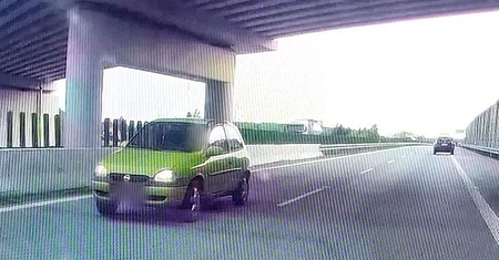 Pędził pod prąd na S-8. Został nagrany przez świadka